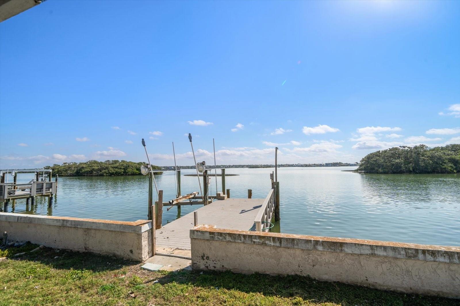 Photo of 701 HARBOR DR
