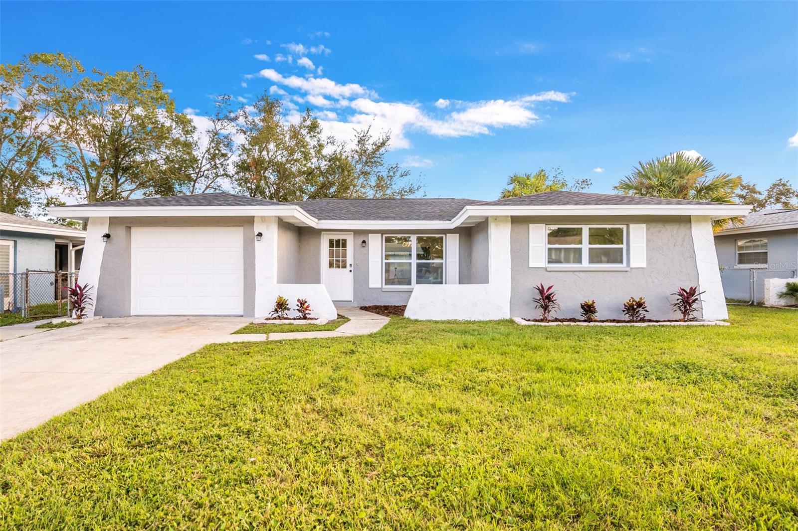 Photo of 1811 FOREST DR