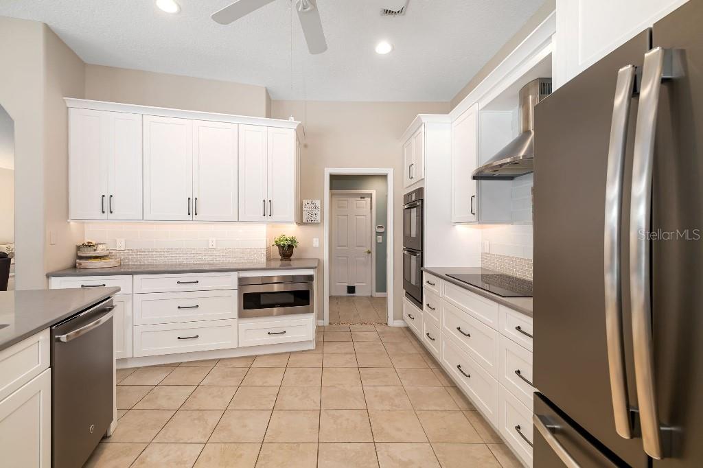 Photo 6 of 7185 N SERENOA DR