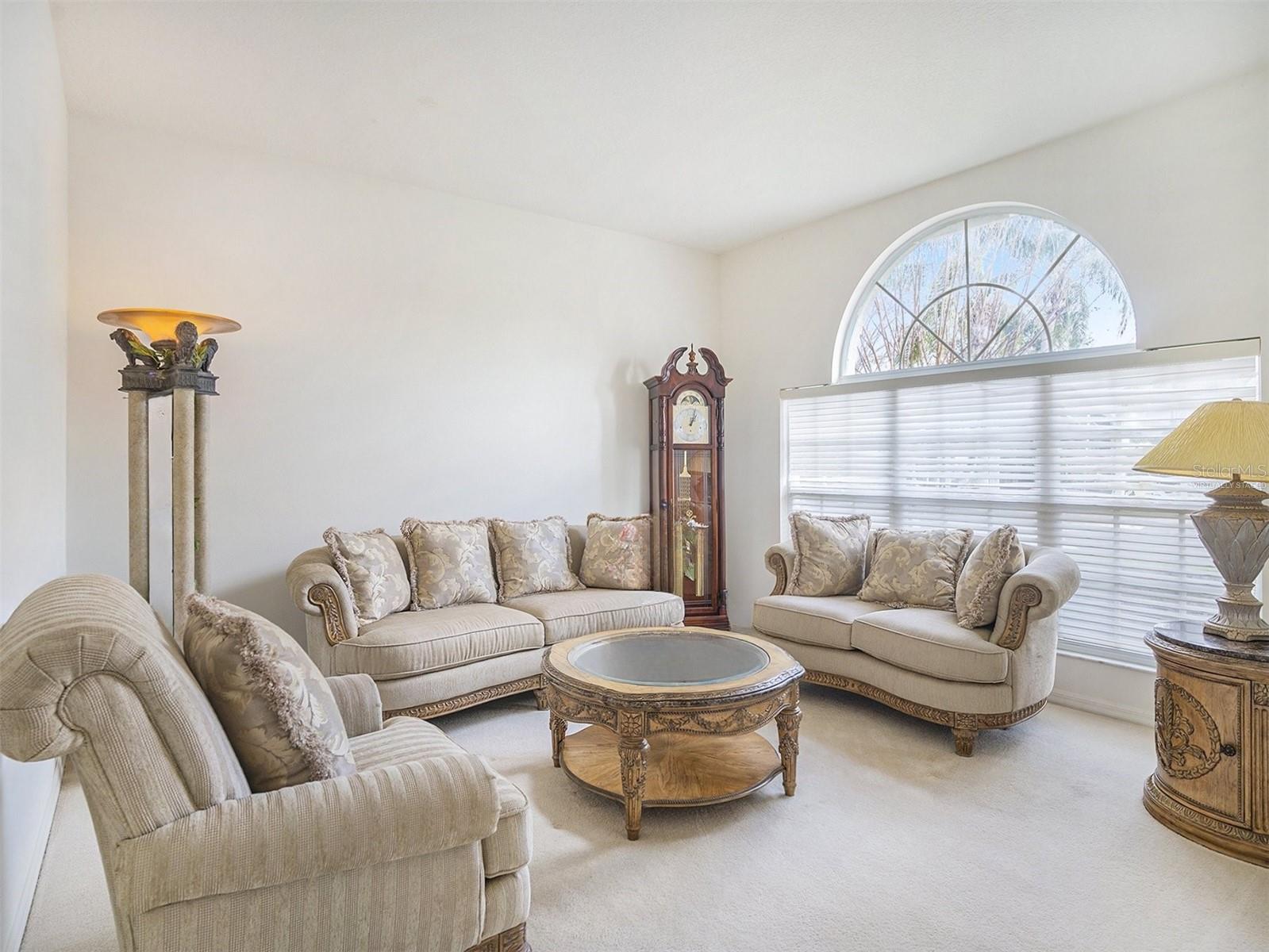 Photo 5 of 1545 DEERBOURNE DR