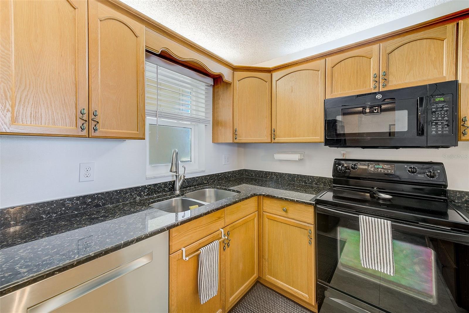 Photo 4 of 7420 BAY ISLAND DR S #281