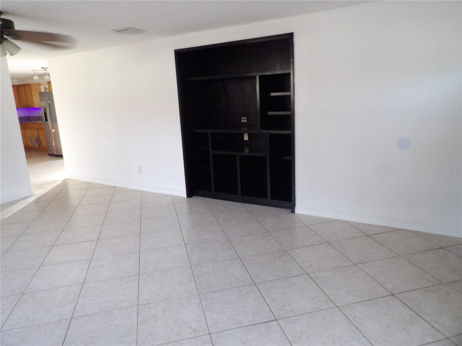 Photo 4 of 9038 WALSINGHAM RD