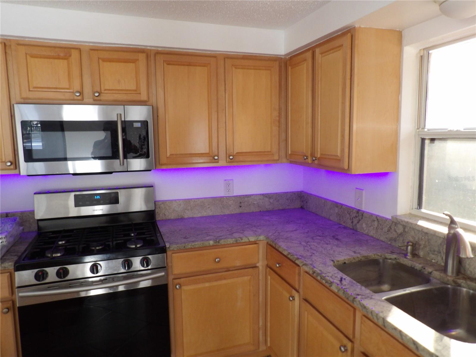 Photo 6 of 9038 WALSINGHAM RD