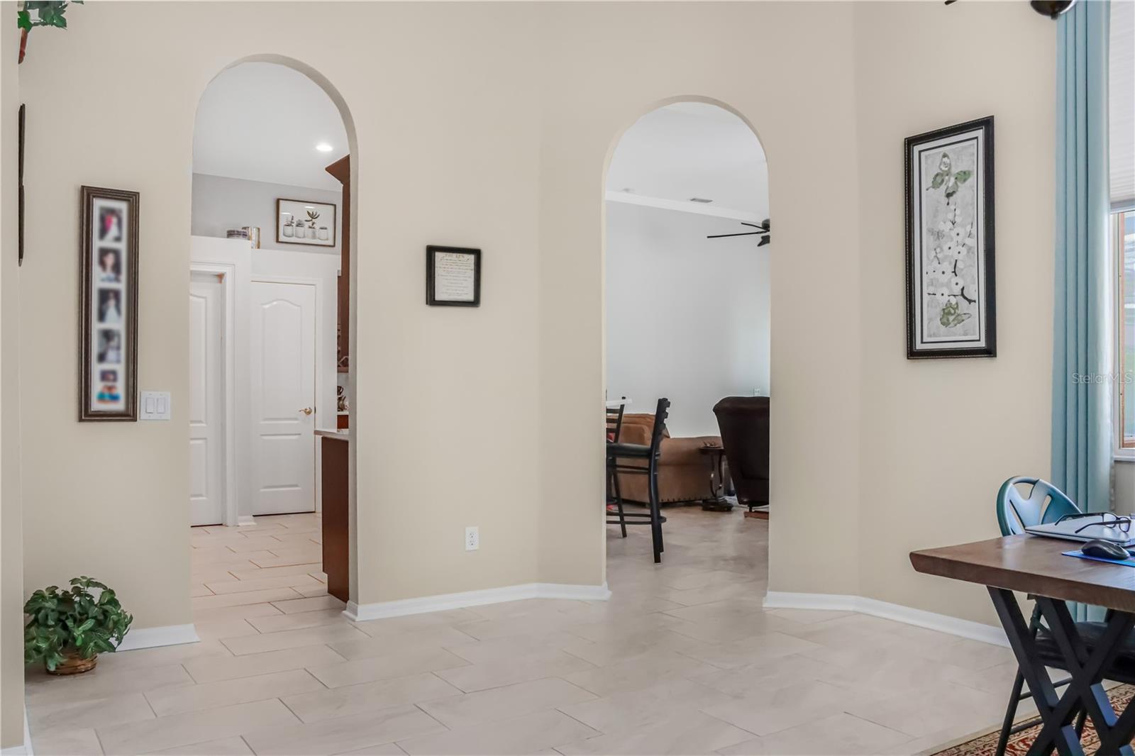 Photo 5 of 7533 DUNBRIDGE DR