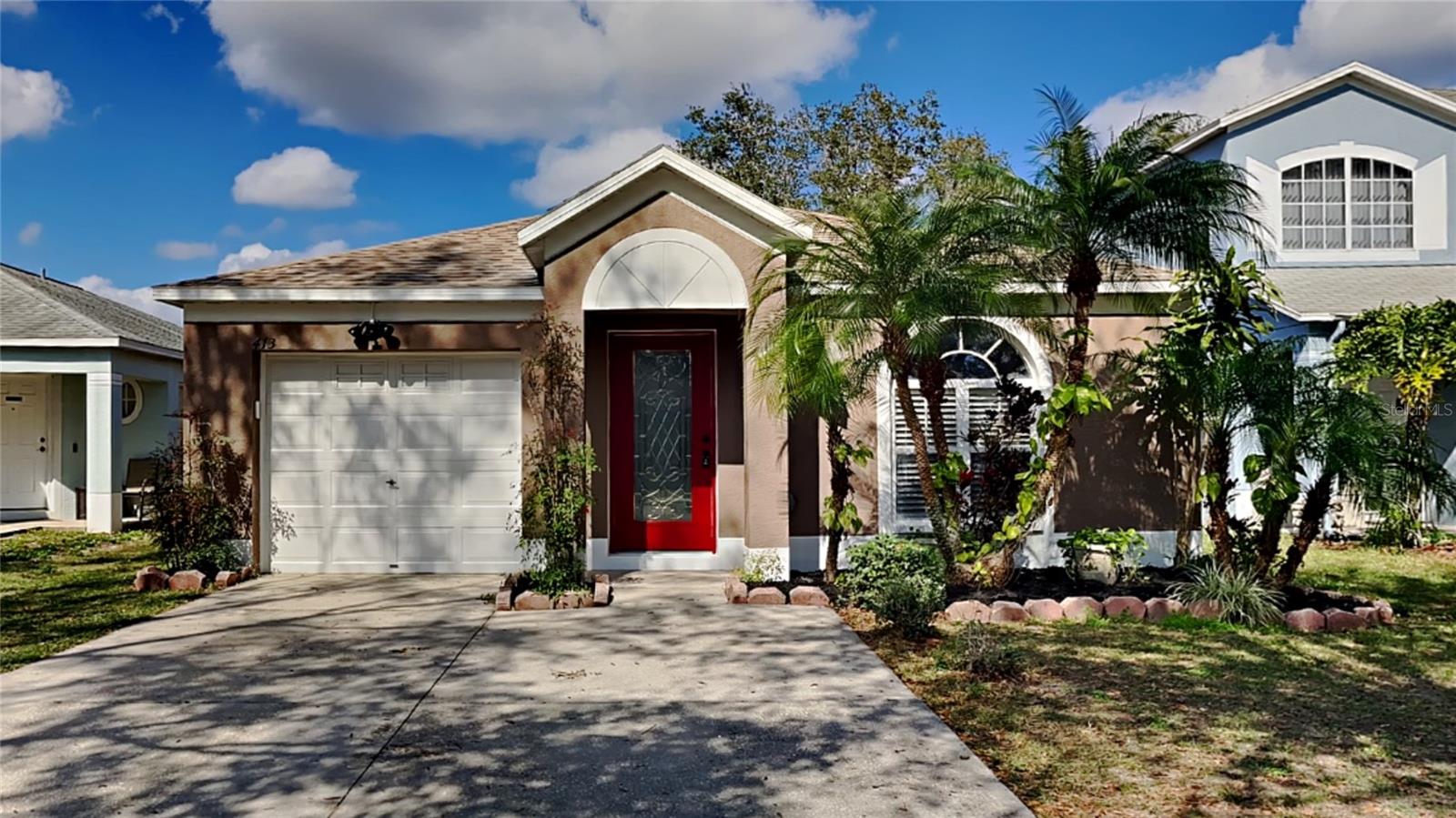 Photo of 413 MAPLE POINTE DR