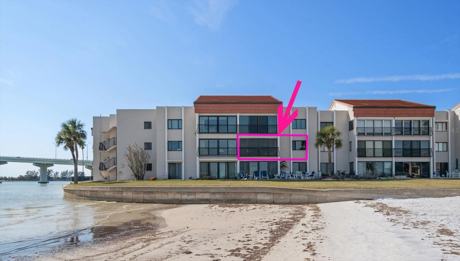 Photo 2 of 825 S GULFVIEW BLVD #208