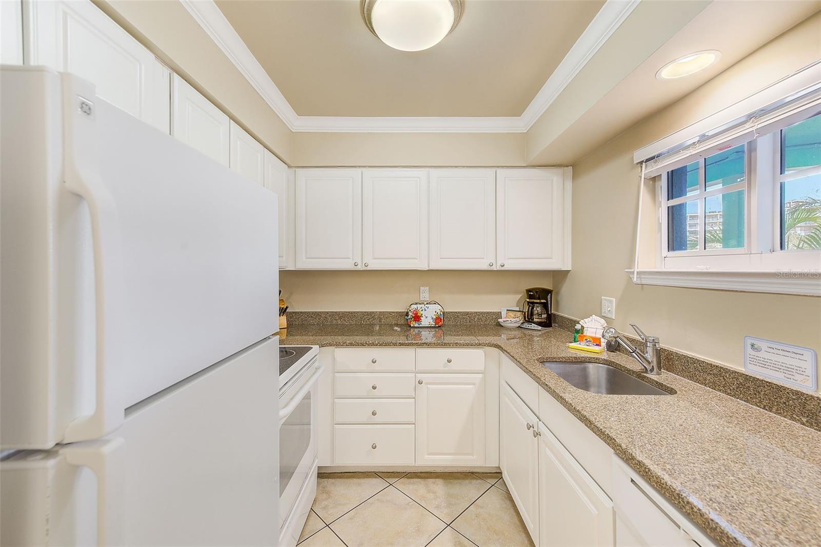 Photo 6 of 19417 GULF BLVD #D-206