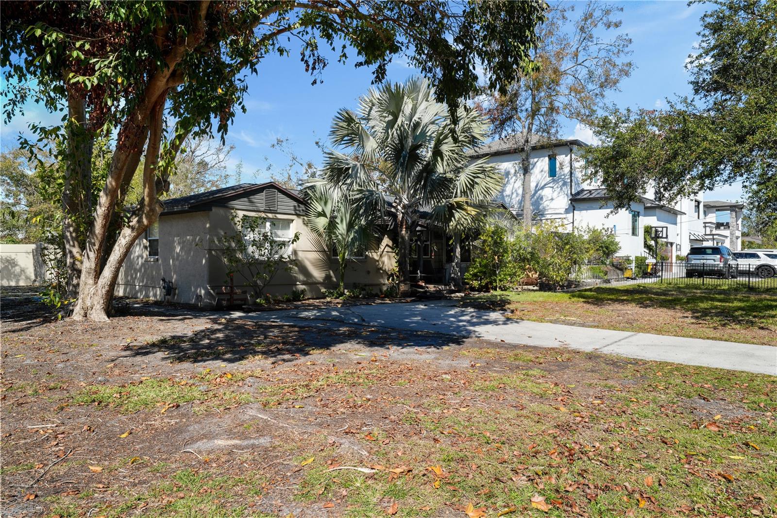 Photo 6 of 6223 BAYSHORE BLVD