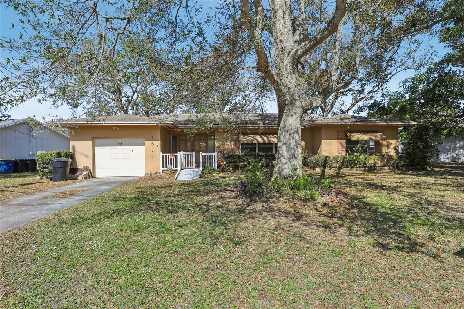 Photo of 1910 RAINBOW DR