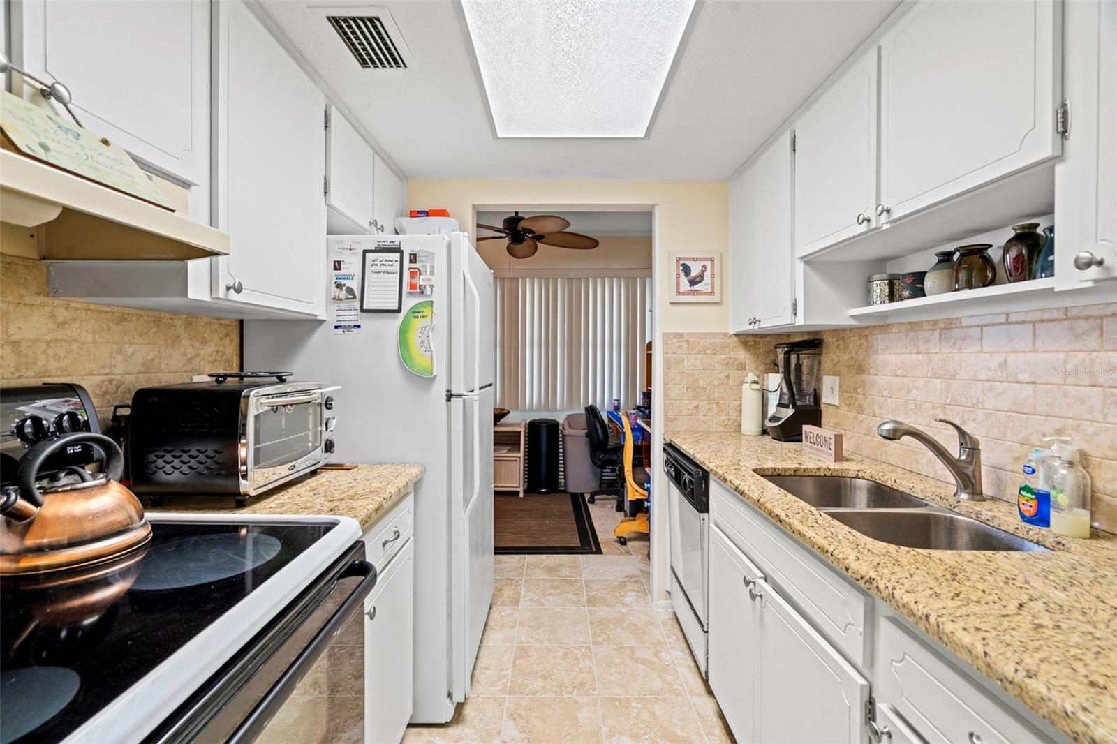 Photo 6 of 423 S PAULA DR #304