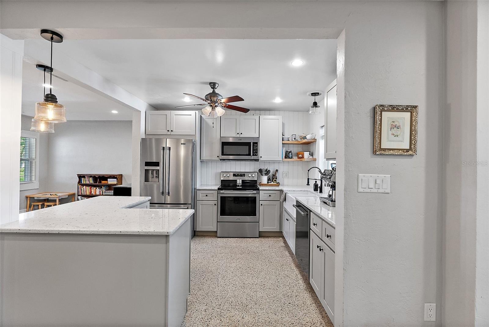 Photo 6 of 4028 23RD AVE N