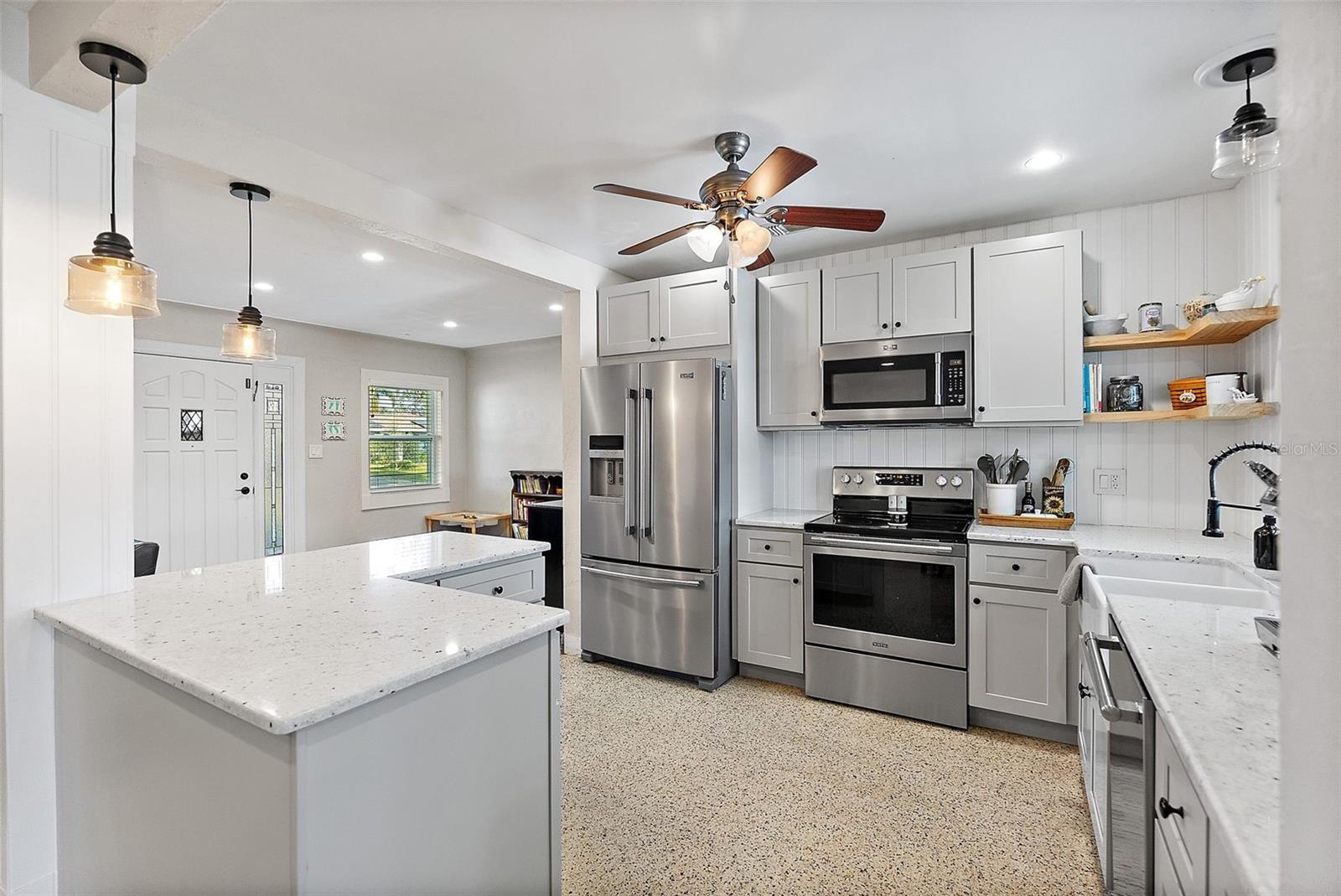 Photo 7 of 4028 23RD AVE N