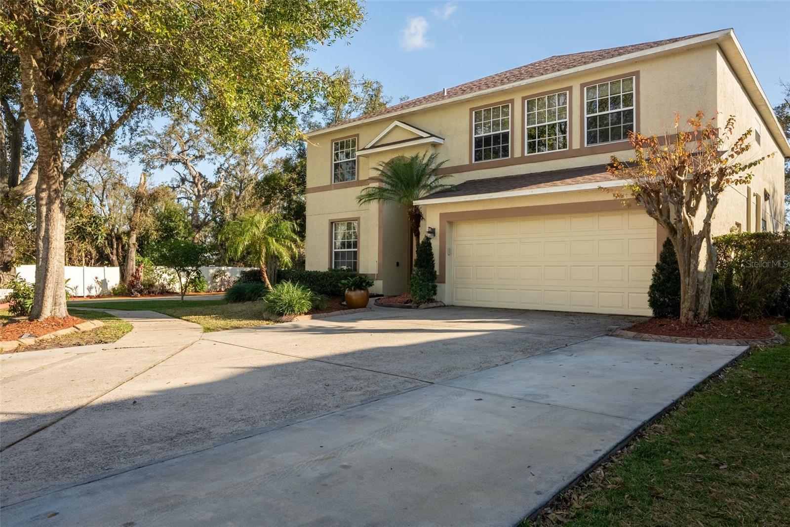 Photo of 732 JUNE LAKE LN