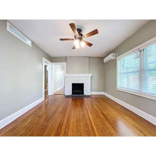 Photo 3 of 1276 SEDEEVA CIR N