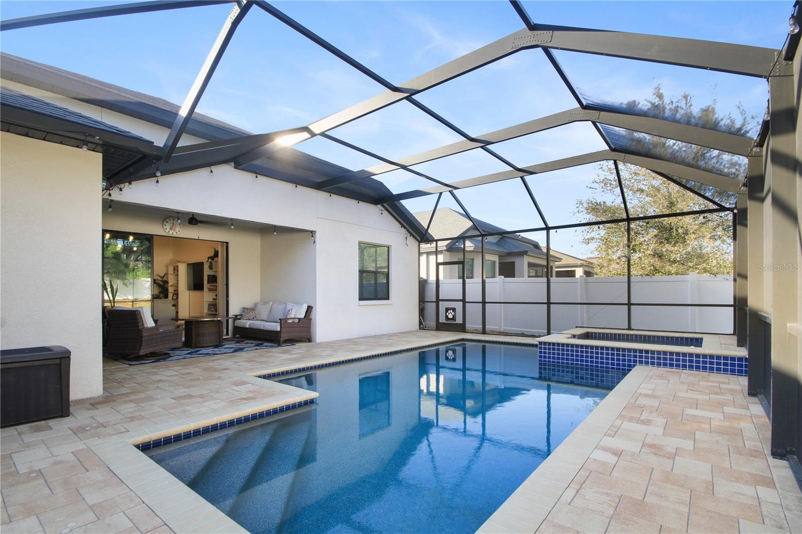 Photo 4 of 1224 FLORABLU DR