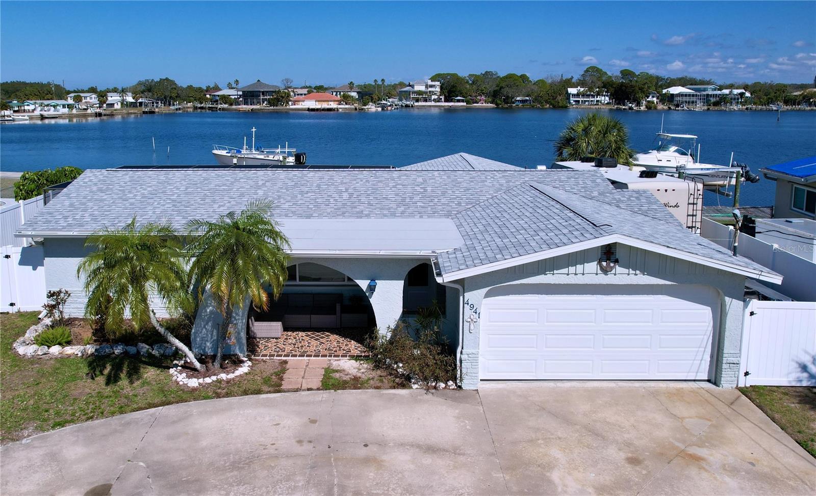 Photo of 4941 WATERSIDE DR