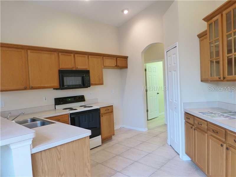 Photo 3 of 1814 WOOD TRAIL ST