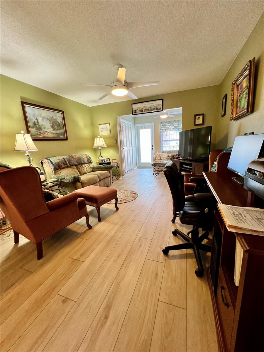 Photo 3 of 1656 S LAKE AVE #3