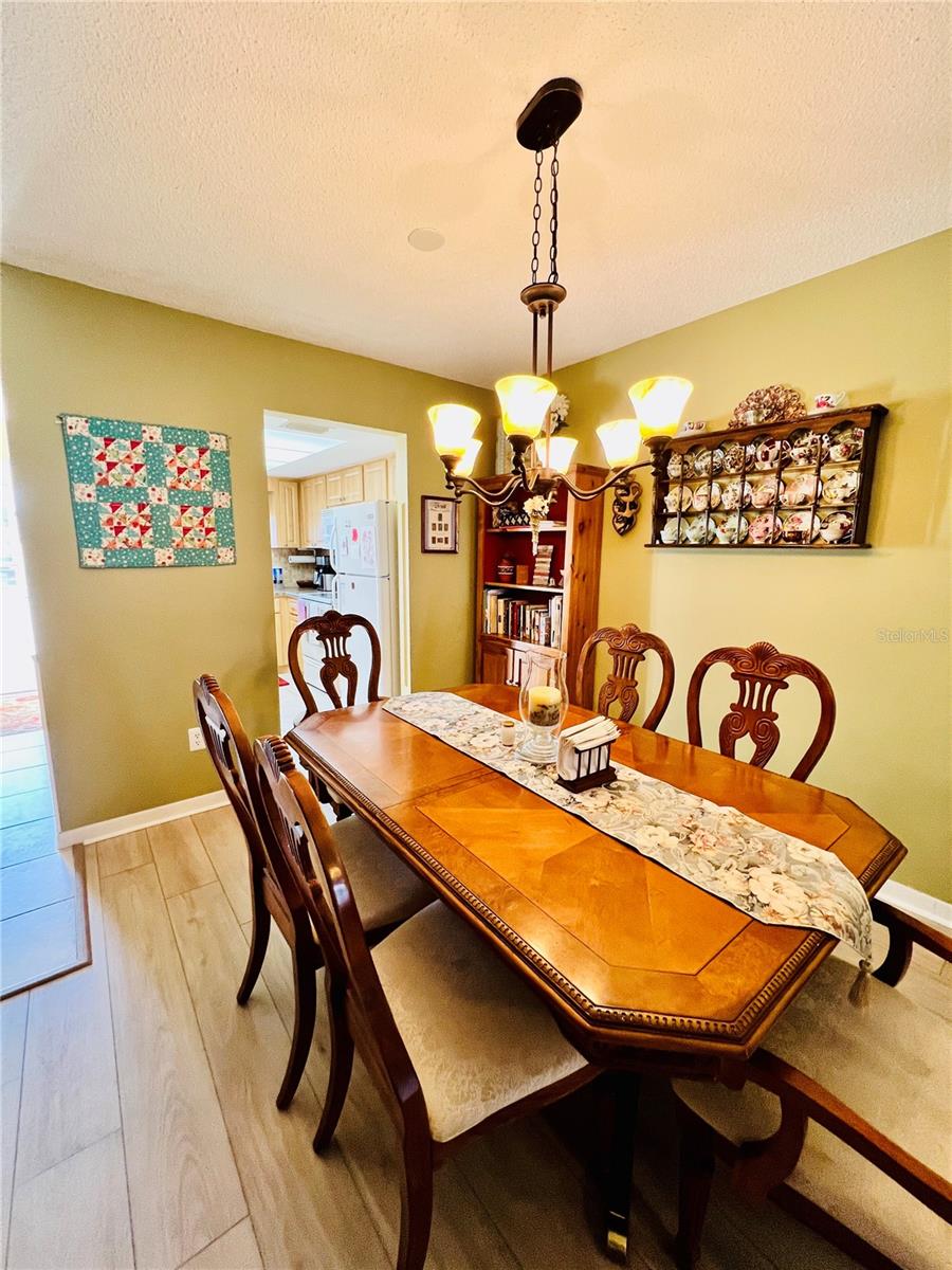 Photo 4 of 1656 S LAKE AVE #3