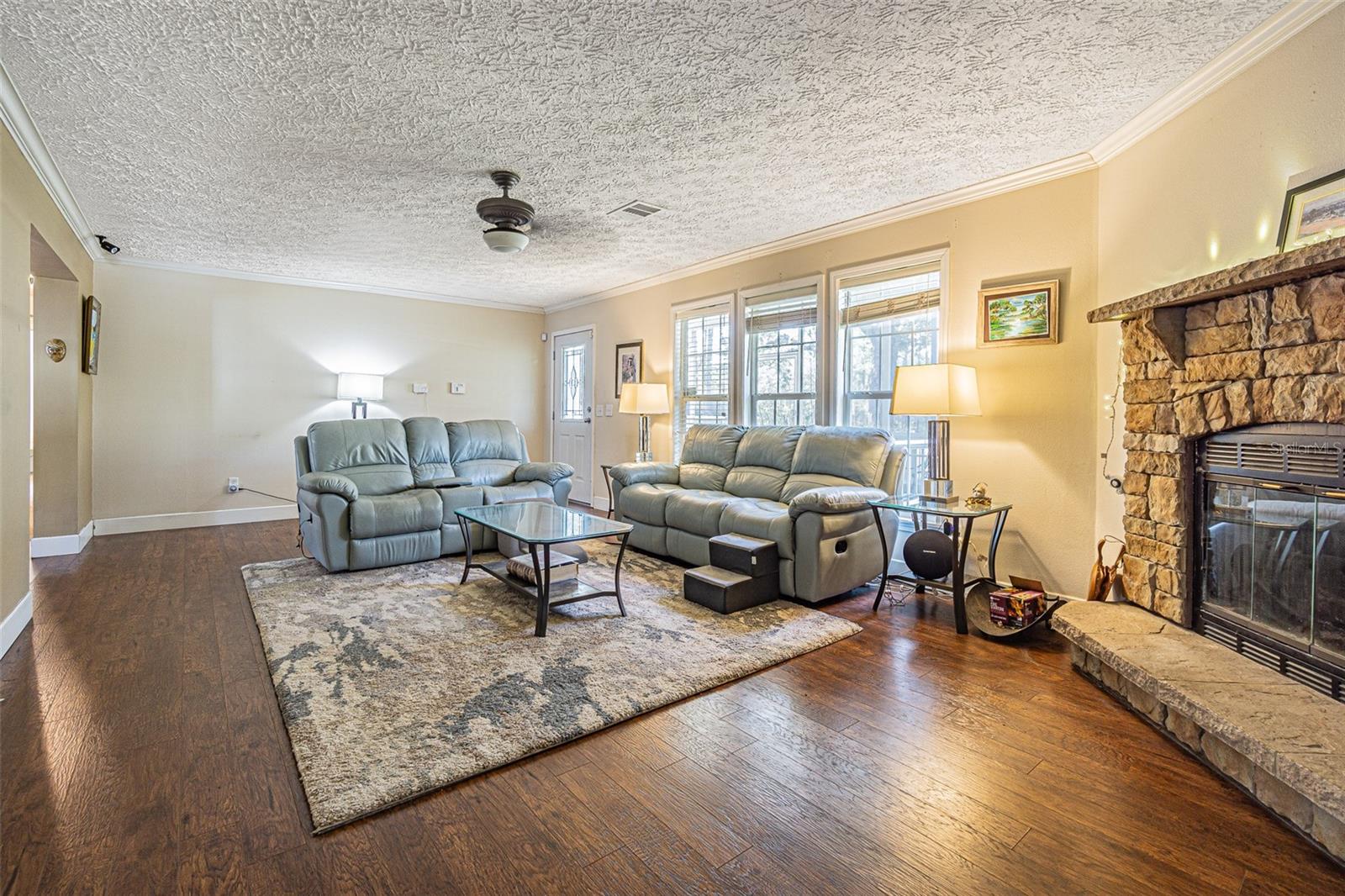 Photo 5 of 17480 NUTHATCH RD