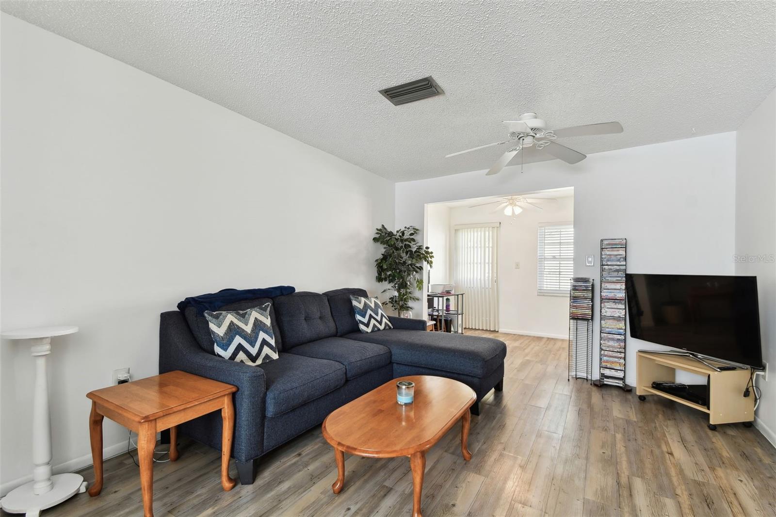 Photo 5 of 4215 E BAY DR #900