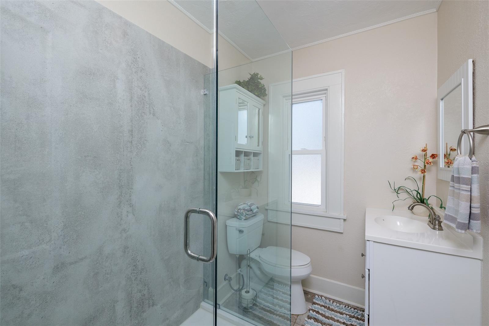 Photo 5 of 6342 5TH AVE N