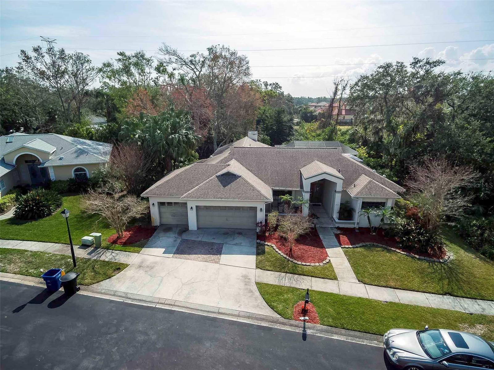 Photo 3 of 3037 CREST DR