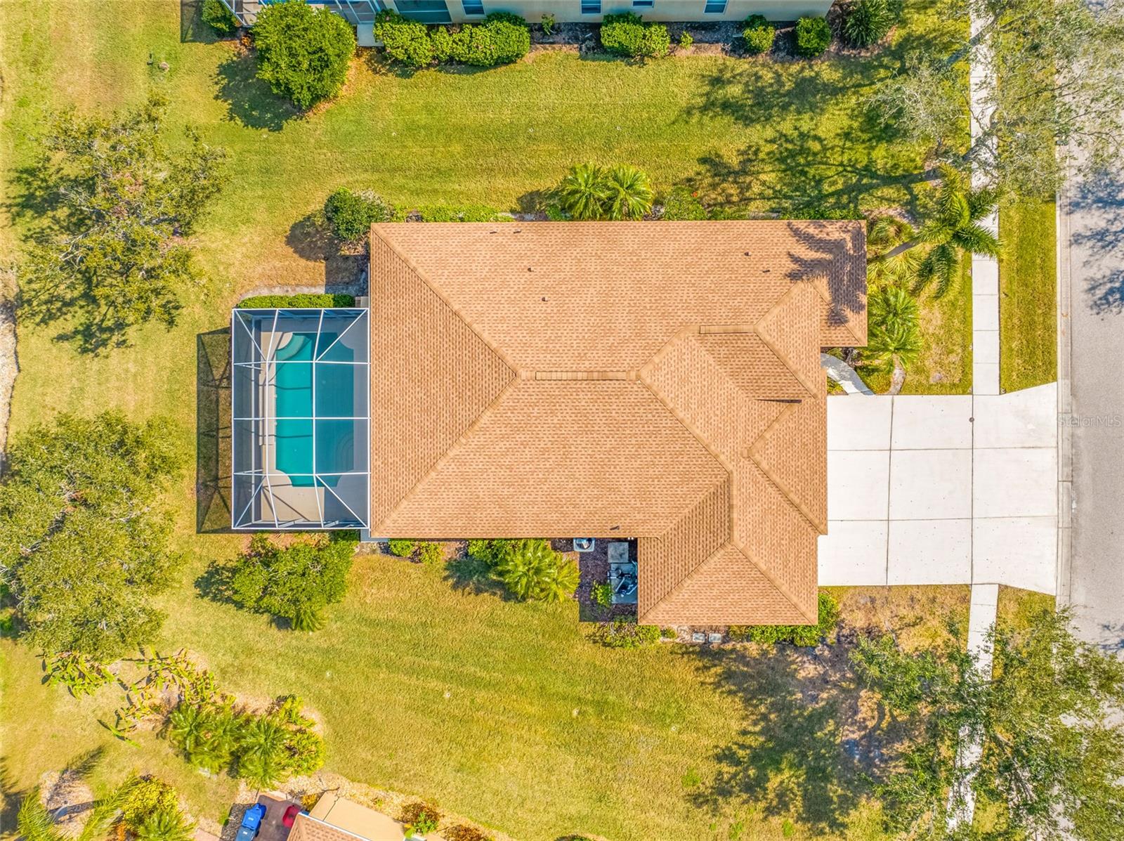 Photo 4 of 833 SEMINOLE SKY DR