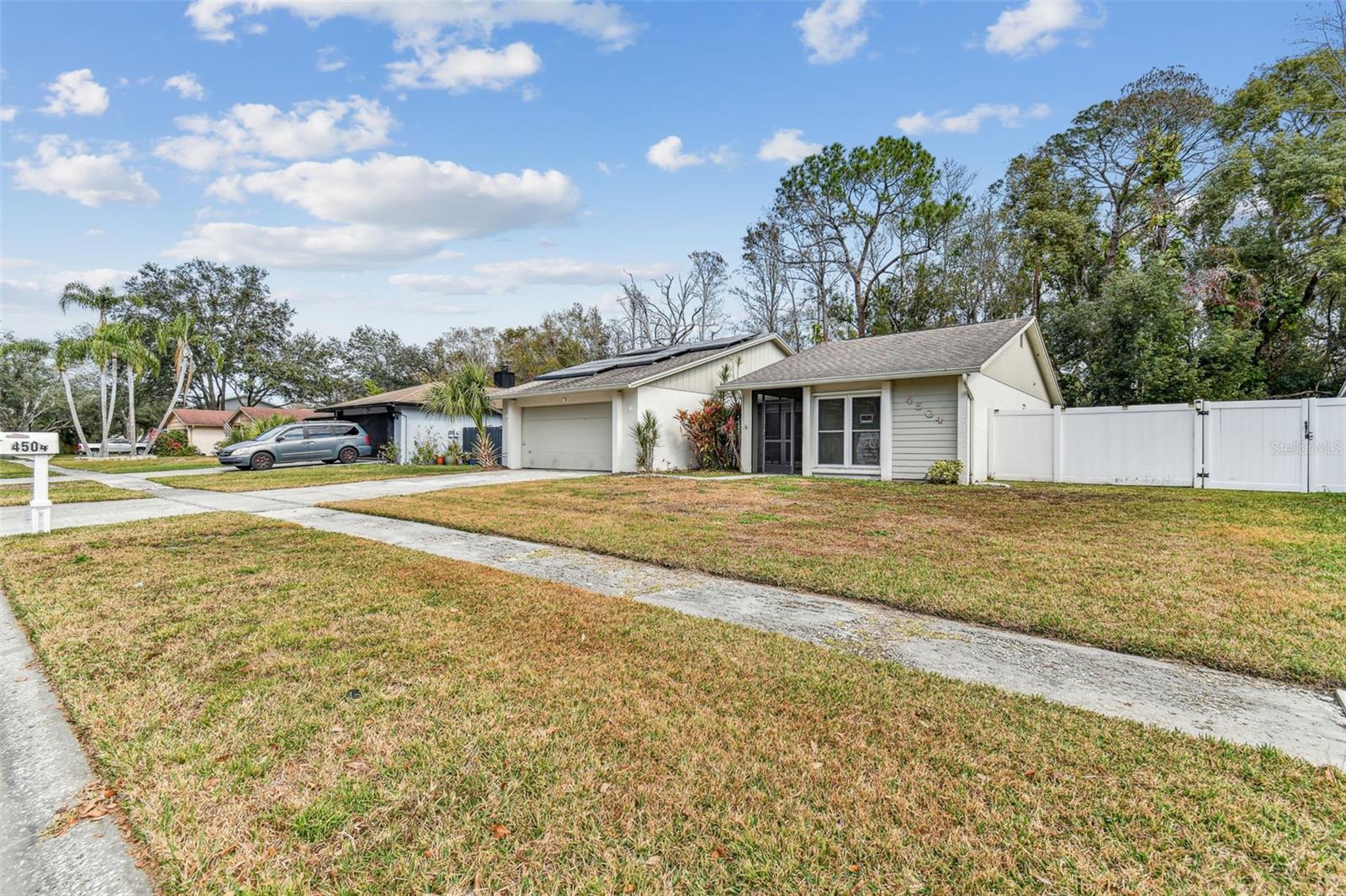 Photo 4 of 4504 GRAINARY AVE