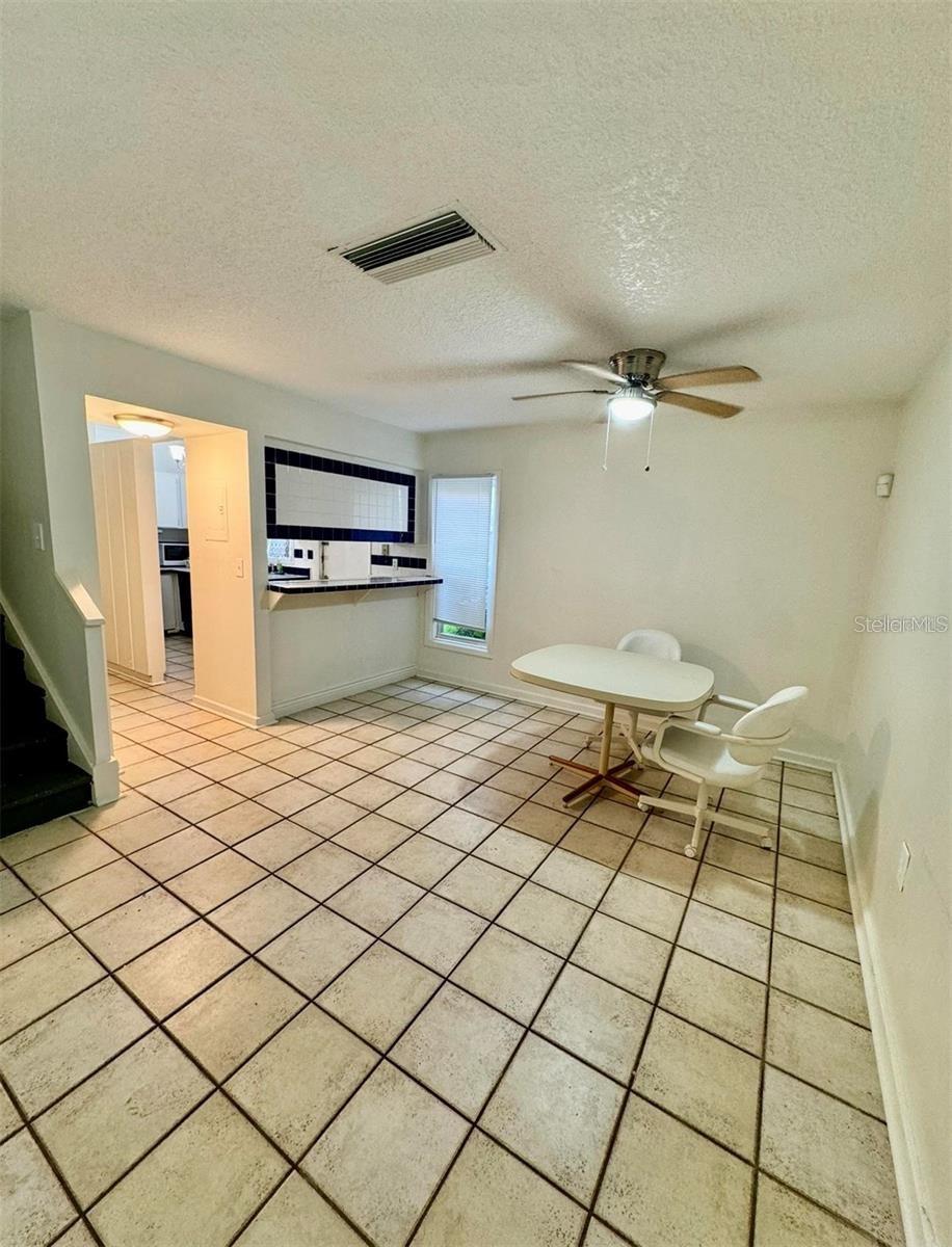 Photo 6 of 5627 ASHLEY OAKS DR #4