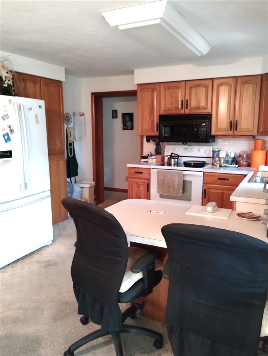 Photo 4 of 39349 & 39343 RUSBE DR