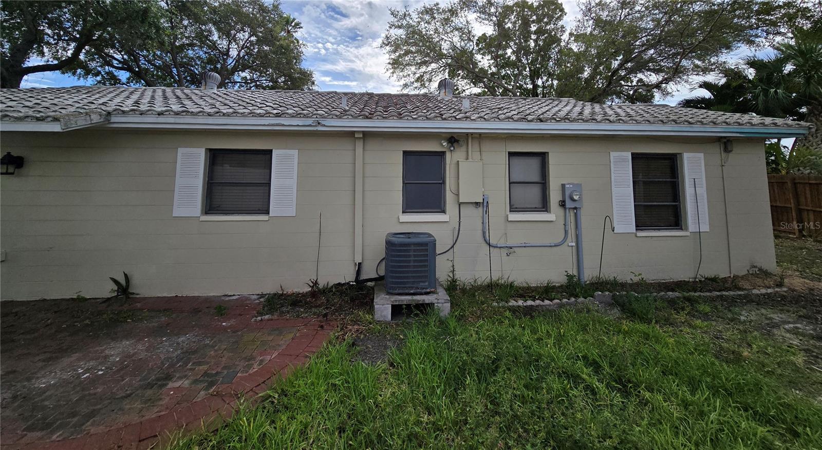 Photo 4 of 53 DOLPHIN DR #A