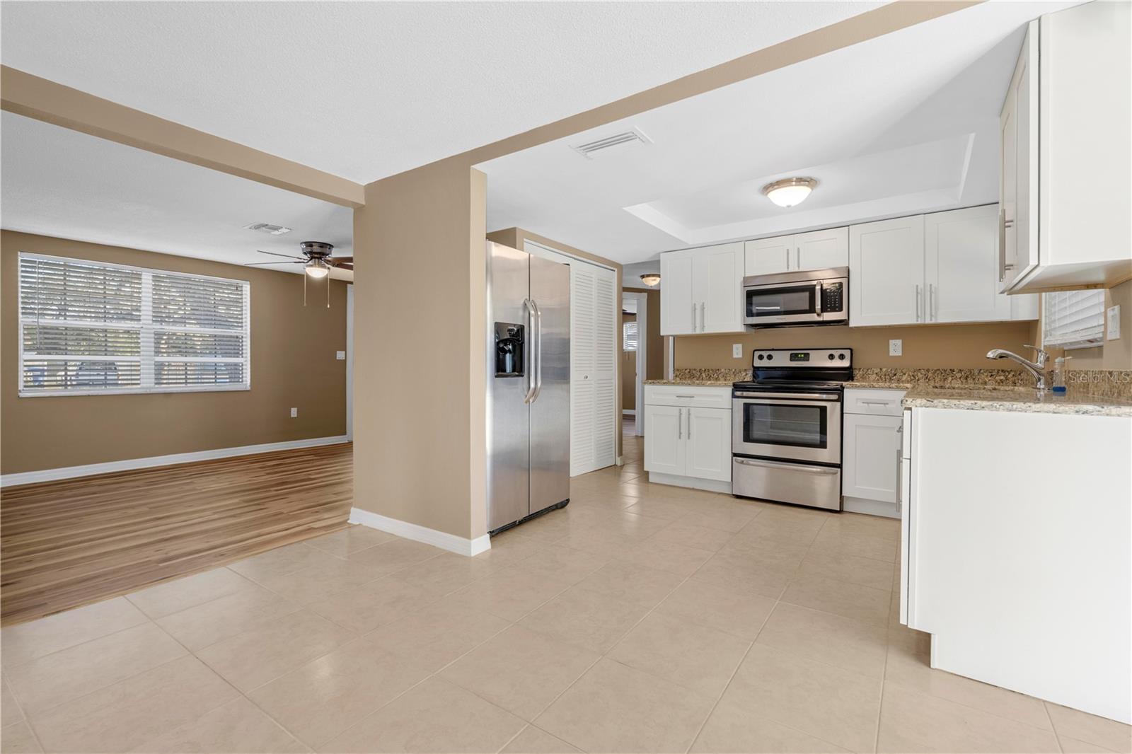 Photo 4 of 7507 BETULA DR
