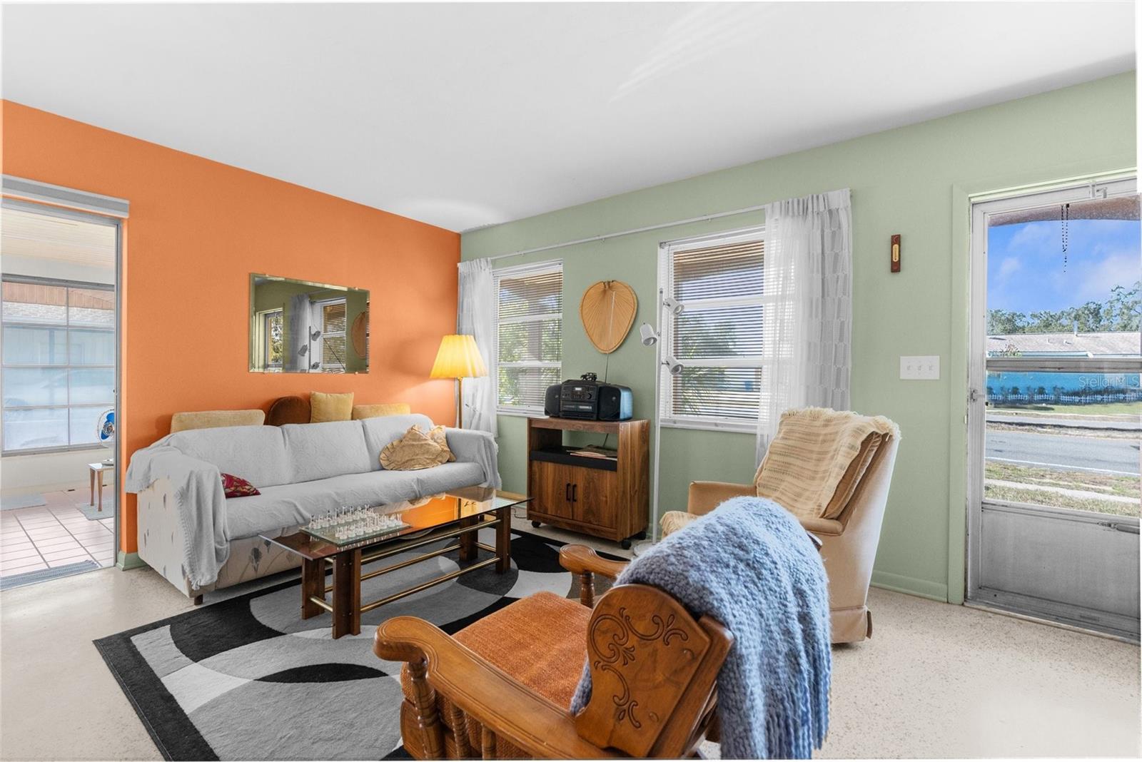 Photo 4 of 6353 SPRING HILL DR