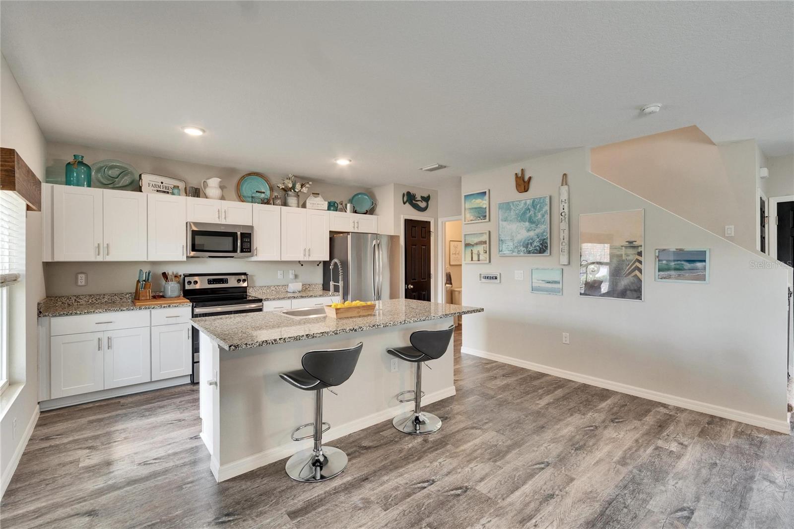 Photo 7 of 12818 CRESTED IRIS WAY