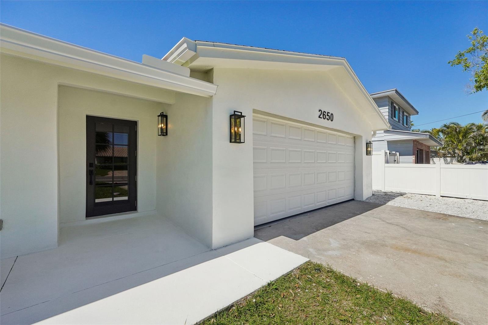Photo 5 of 2650 E VINA DEL MAR BLVD