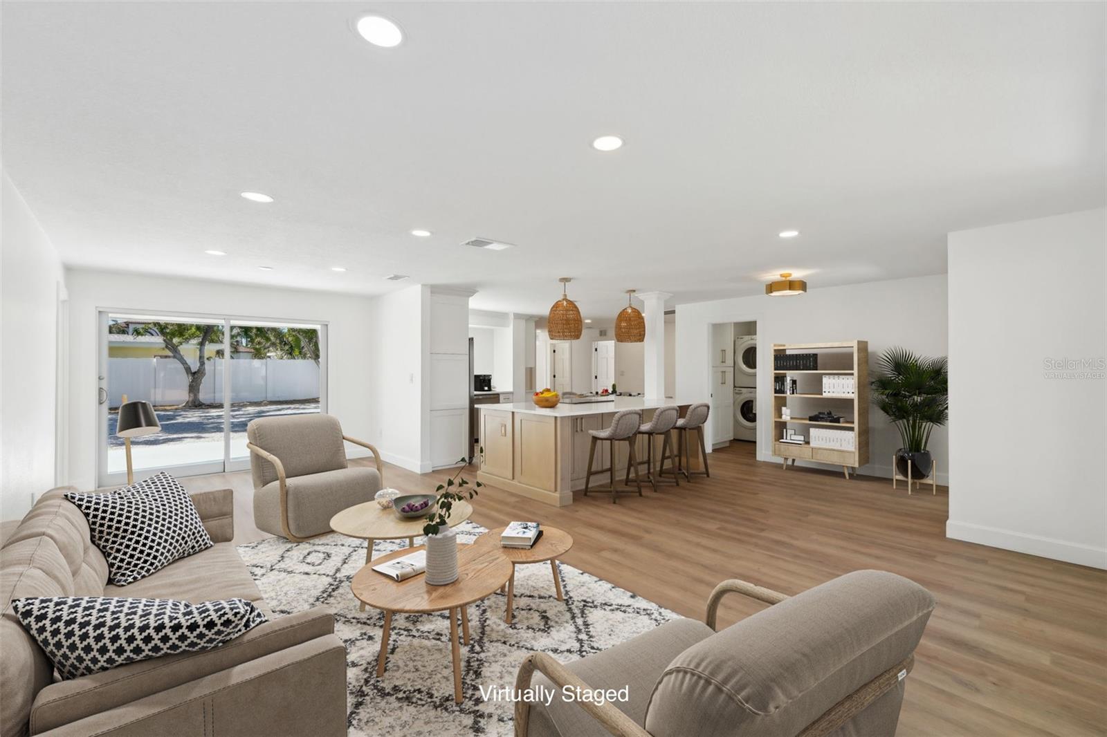 Photo 6 of 2650 E VINA DEL MAR BLVD