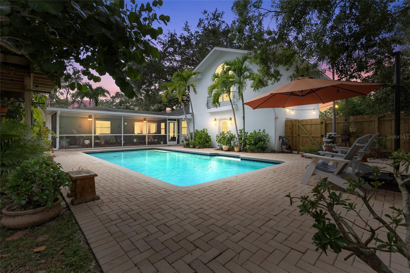 Photo 6 of 311 SUNSET DR N