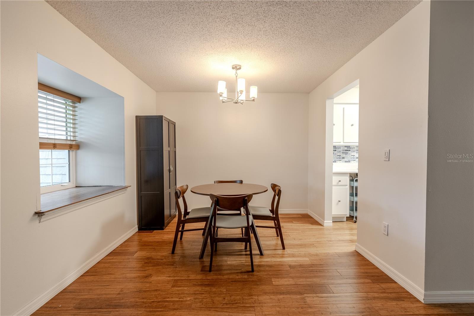 Photo 4 of 1708 BELLEAIR FOREST DR #D