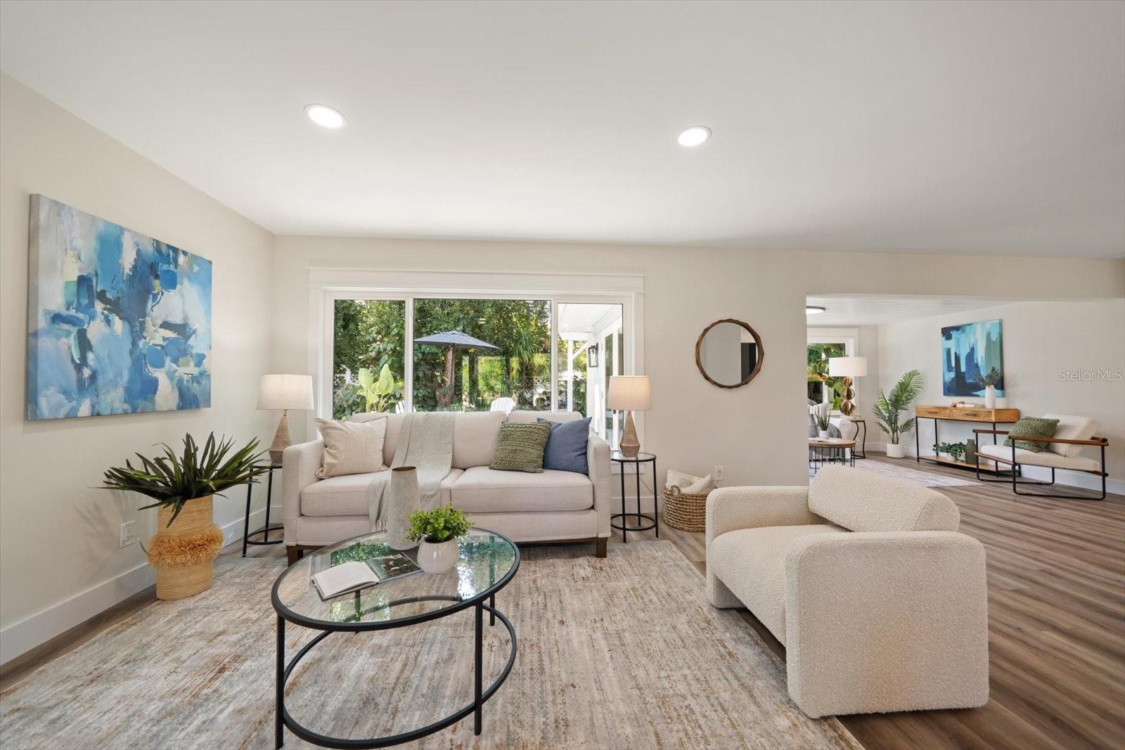Photo 5 of 503 POINSETTIA RD