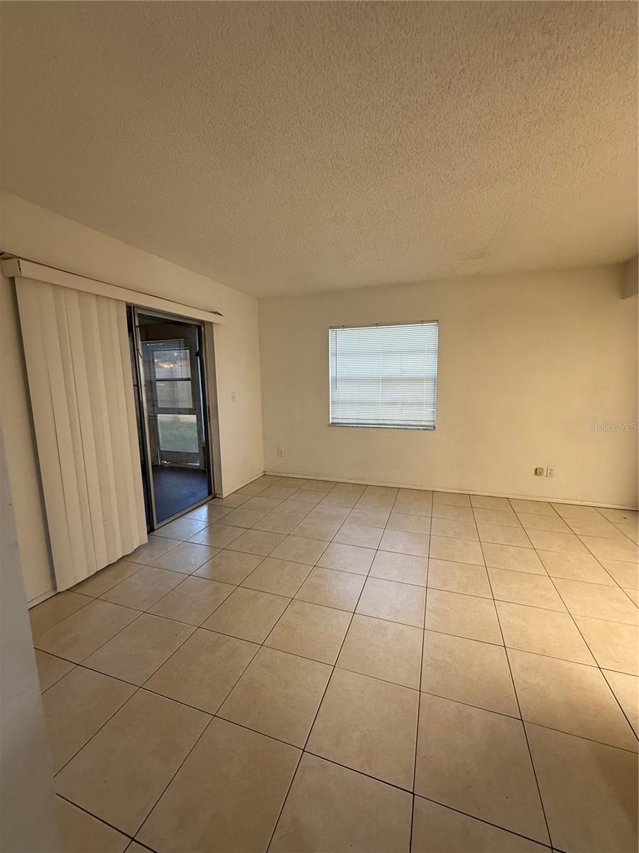Photo 5 of 9007 SPRING HILL DR