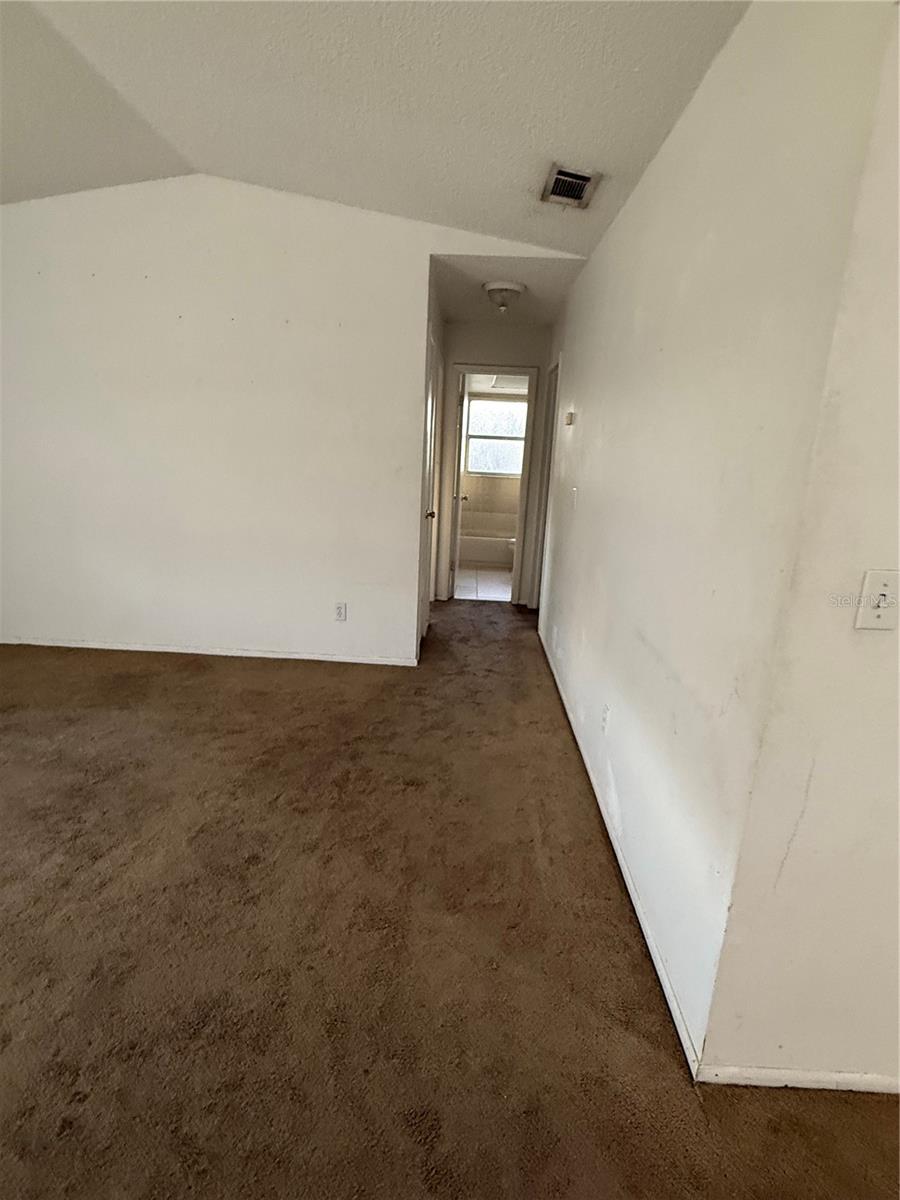 Photo 7 of 9007 SPRING HILL DR