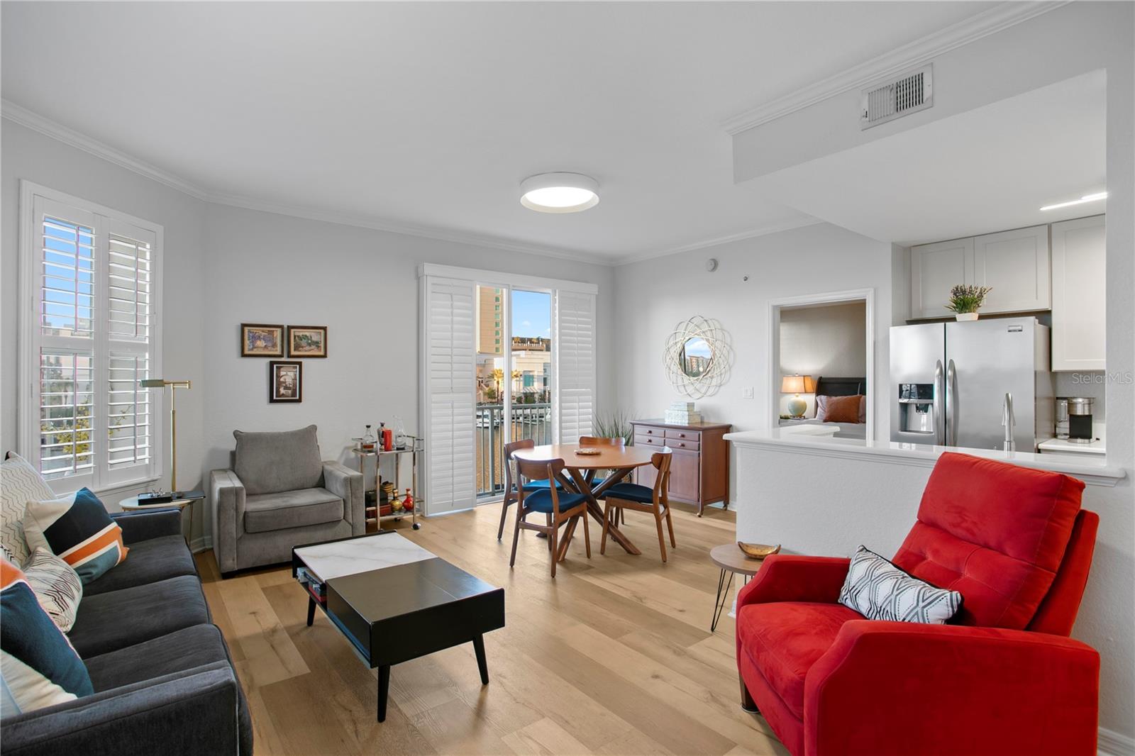 Photo 3 of 700 S HARBOUR ISLAND BLVD #218