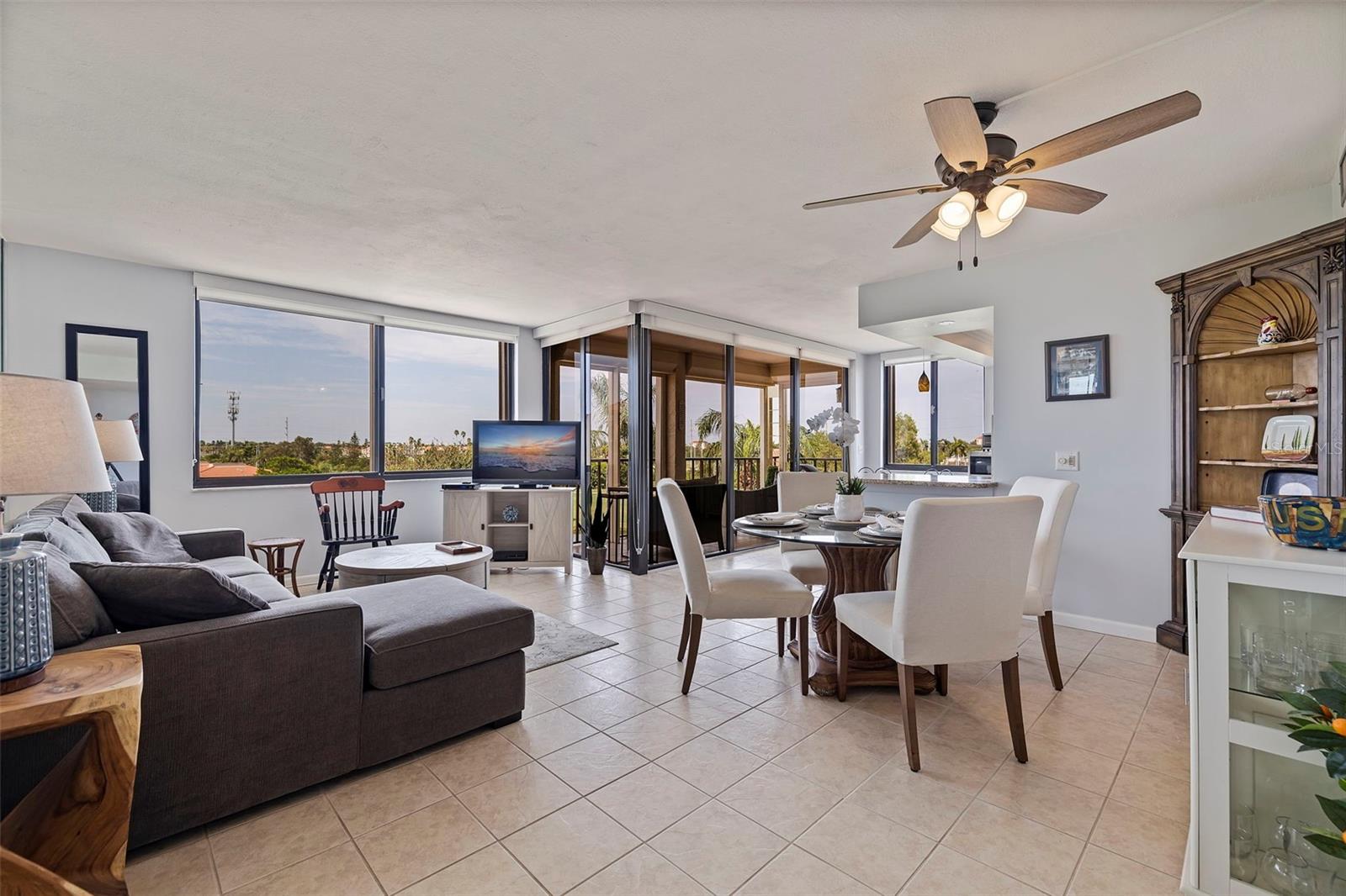 Photo 4 of 6104 PALMA DEL MAR BLVD S #404