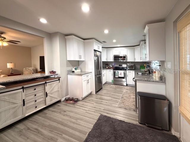 Photo 6 of 175 N SAINT THOMAS CIR