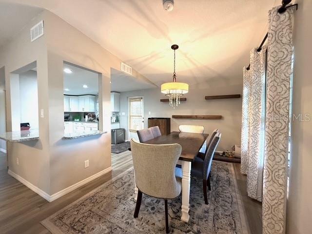 Photo 7 of 175 N SAINT THOMAS CIR