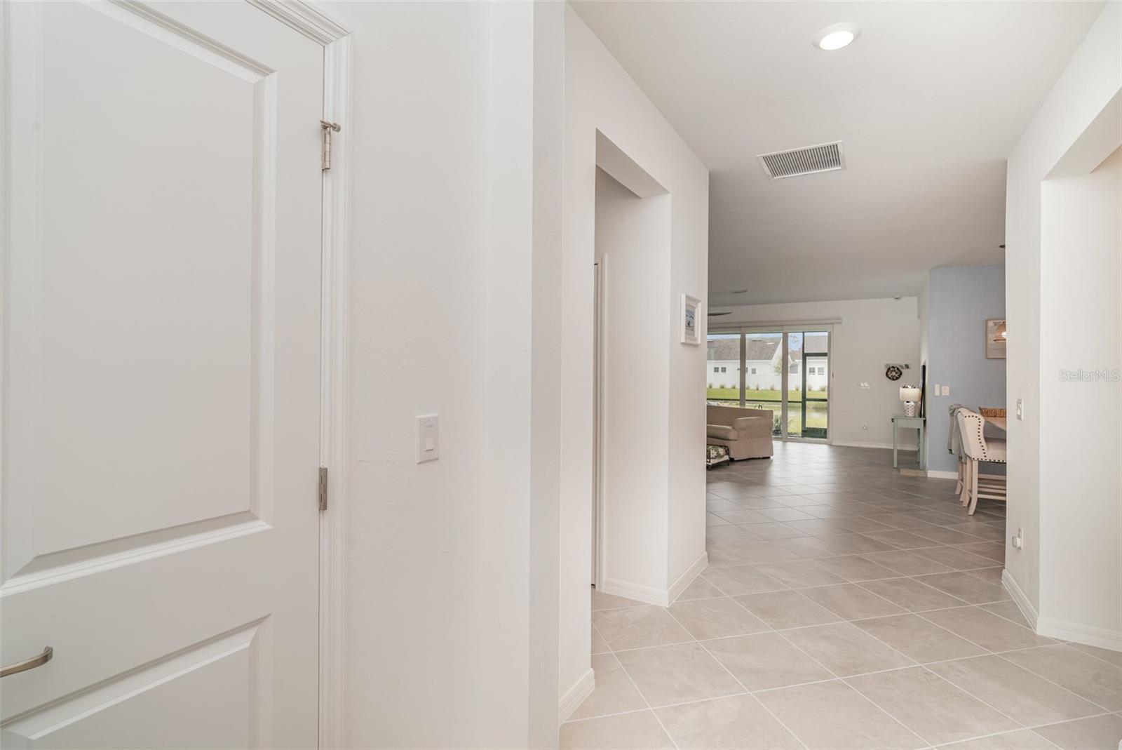 Photo 5 of 11360 BURGUNDY DR