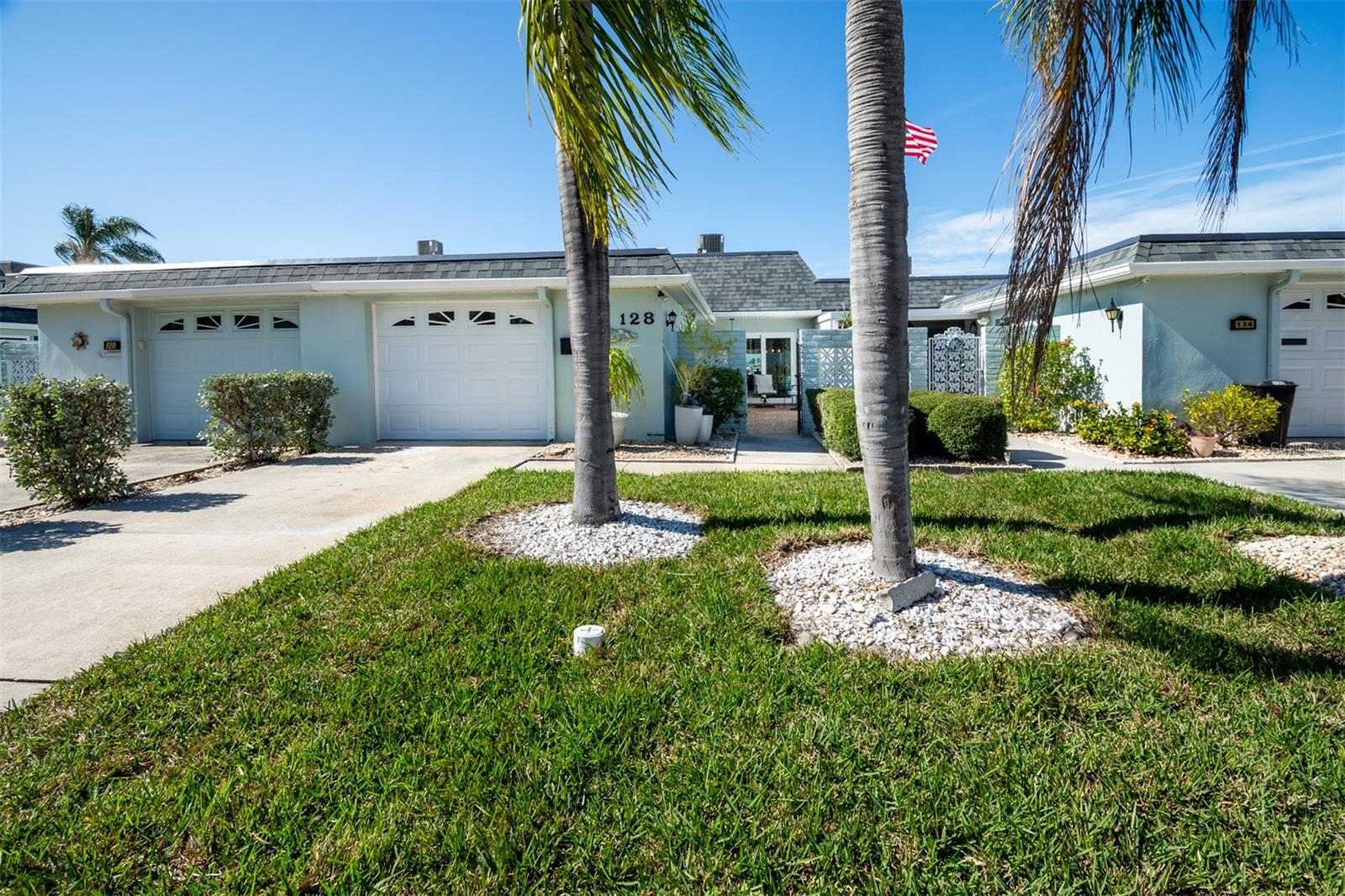 Photo 2 of 128 BOCA CIEGA POINT BLVD N
