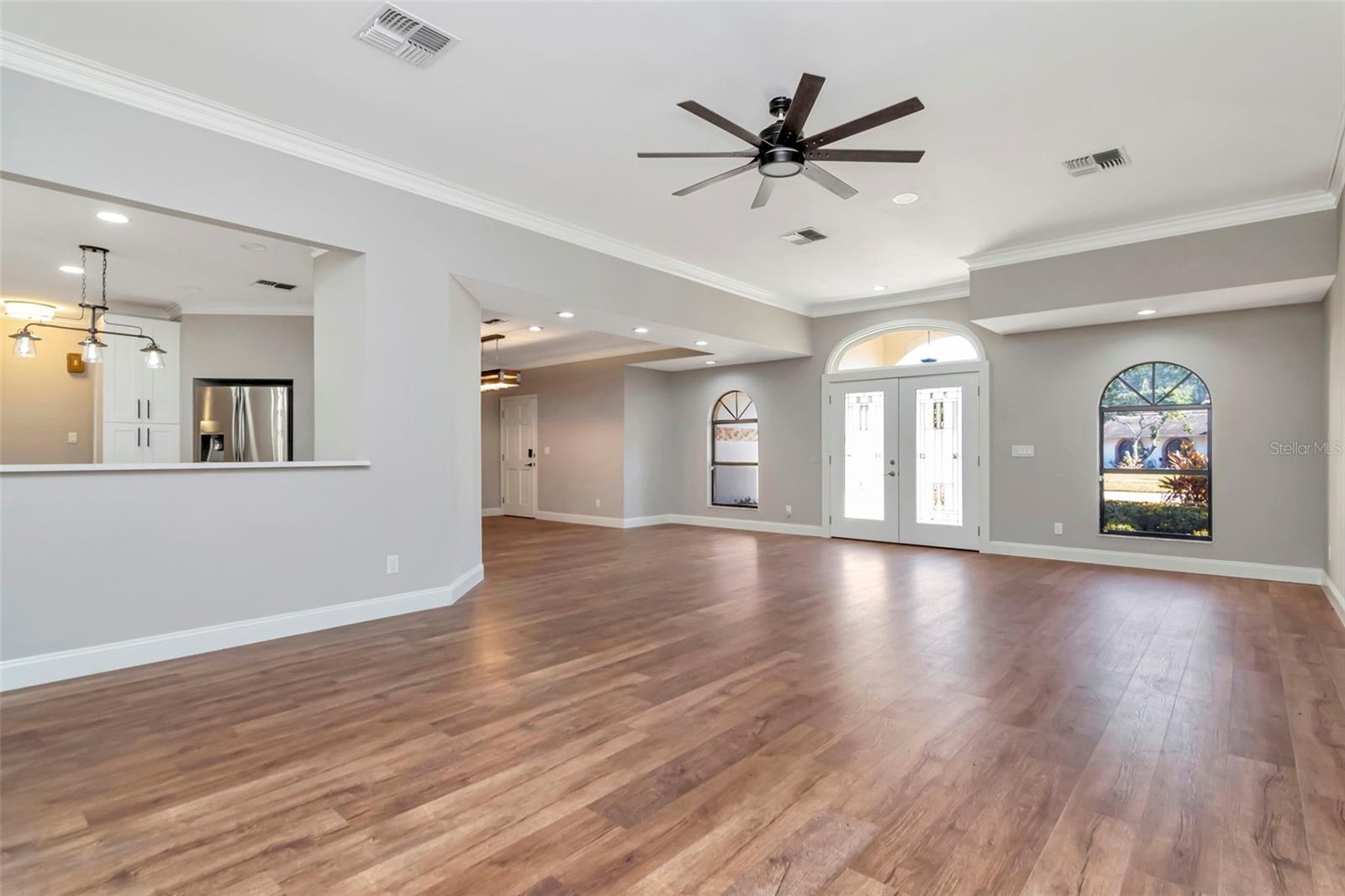 Photo 7 of 18306 PLEASANT RIDGE PL