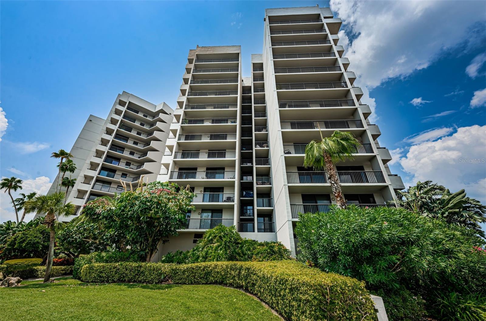 Photo 5 of 1660 GULF BLVD #1007